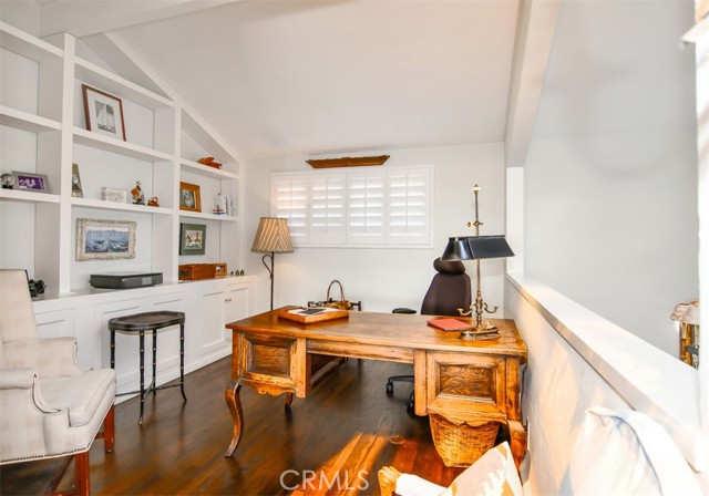 Detail Gallery Image 18 of 33 For 1 Beachcomber Dr, Corona Del Mar,  CA 92625 - 2 Beds | 2/1 Baths