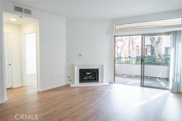 Detail Gallery Image 16 of 44 For 188 Villa Point Drive, Newport Beach,  CA 92660 - 1 Beds | 1 Baths