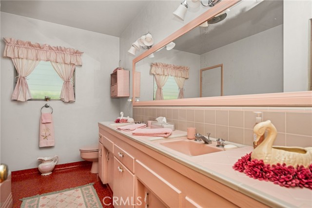 Detail Gallery Image 32 of 46 For 500 N Meadowbrook Pl, Anaheim,  CA 92801 - 4 Beds | 2/1 Baths