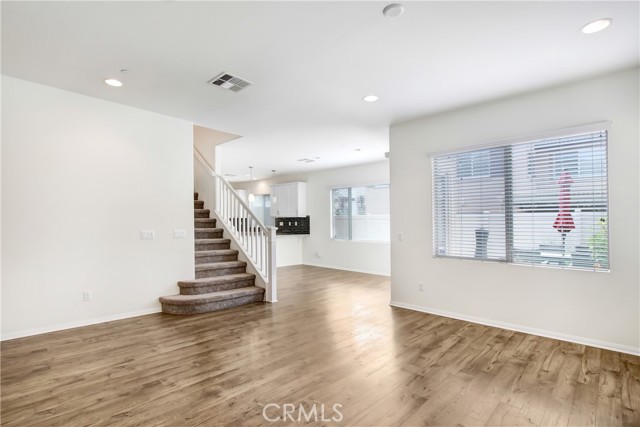 11839 Greenbrier Lane, Grand Terrace CA: https://media.crmls.org/medias/8a01cc80-3197-4cad-9bc6-124aa82e1a58.jpg