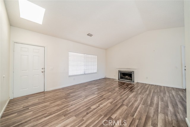 Detail Gallery Image 3 of 38 For 14150 Manzano Rd, Victorville,  CA 92392 - 3 Beds | 2 Baths
