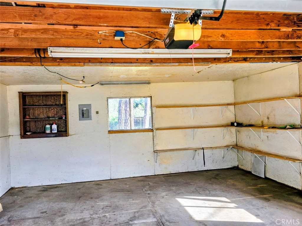 https://media.crmls.org/medias/8a02a32a-3532-4732-aeb9-215e5c1129b0.jpg?preset=X-Large