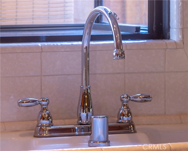 Sparkling kitchen fixtures
