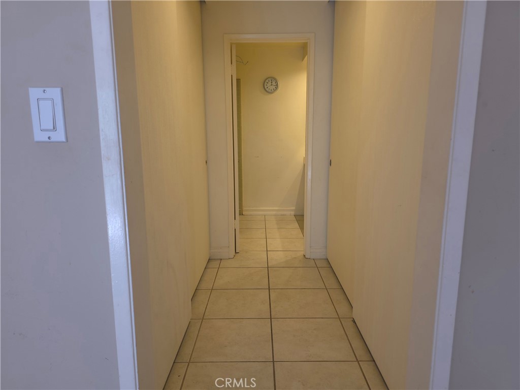 https://media.crmls.org/medias/8a045a49-062d-461b-9499-88077368dc45.jpg?preset=X-Large