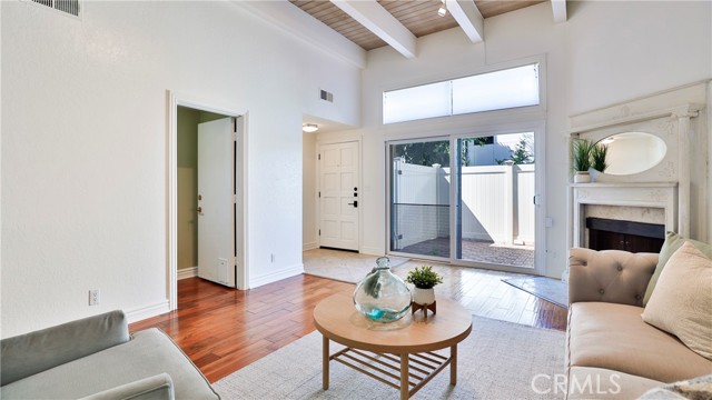 2607 Nelson Ave, Redondo Beach, California 90278, 2 Bedrooms Bedrooms, ,1 BathroomBathrooms,Residential,Sold,Nelson Ave,OC22046640