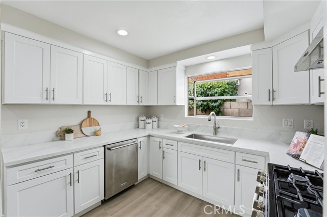 Detail Gallery Image 18 of 48 For 10377 Morning Glory Ave, Fountain Valley,  CA 92708 - 4 Beds | 2 Baths