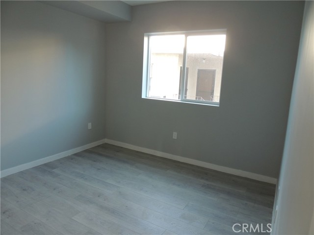 Detail Gallery Image 6 of 14 For 22735 Del Valle St #5,  Woodland Hills,  CA 91364 - 2 Beds | 1 Baths