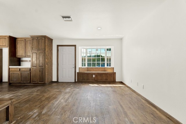 Detail Gallery Image 17 of 26 For 22319 Park St, Newhall,  CA 91321 - 3 Beds | 1/1 Baths