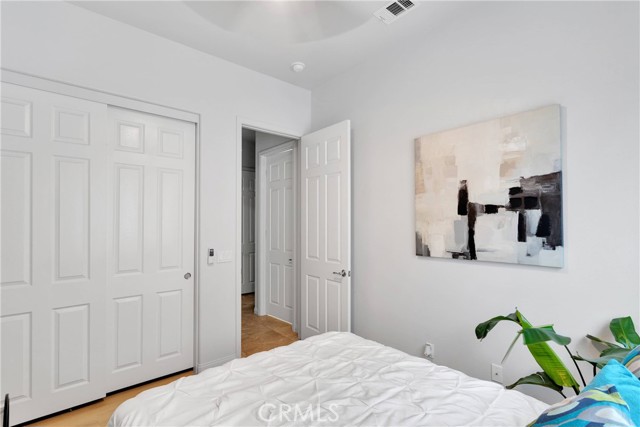 10065 Wilmington Lane, Apple Valley CA: https://media.crmls.org/medias/8a07af75-2778-42d9-aa8a-64e8a0573c46.jpg