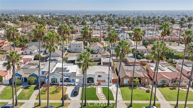 Detail Gallery Image 31 of 33 For 5512 S Rimpau Bld, Los Angeles,  CA 90043 - 3 Beds | 2 Baths