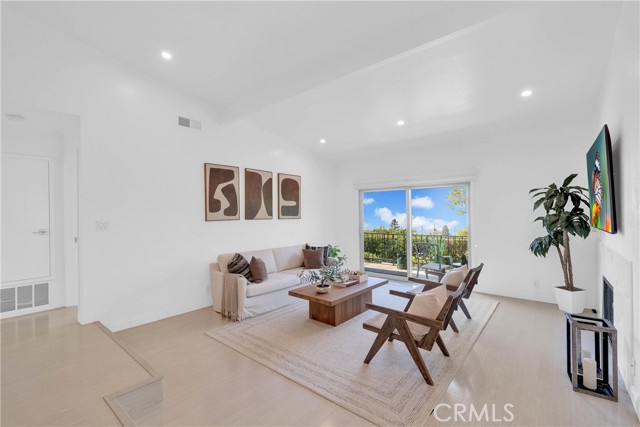 Detail Gallery Image 6 of 36 For 28127 Ridgethorne Ct, Rancho Palos Verdes,  CA 90275 - 3 Beds | 2 Baths