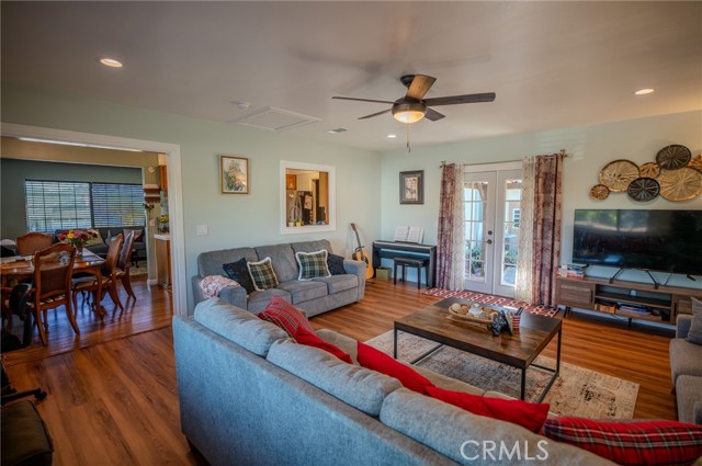 Detail Gallery Image 15 of 44 For 401 Keene Dr, La Habra,  CA 90631 - 3 Beds | 2 Baths