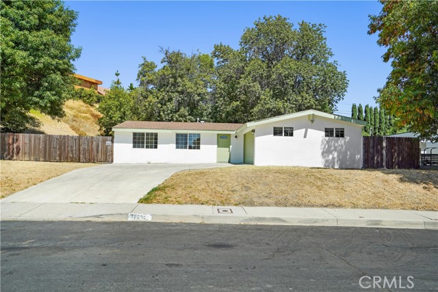 Detail Gallery Image 1 of 1 For 17215 Nugent Pl, Granada Hills,  CA 91344 - 4 Beds | 1/1 Baths