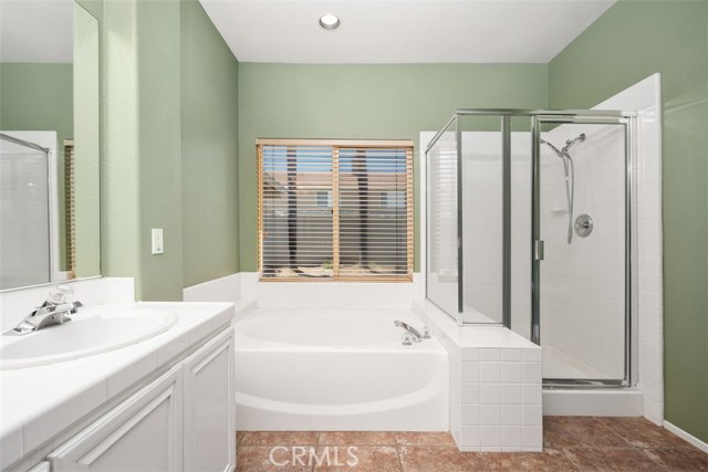 24329 Corte Aldalano, Murrieta CA: https://media.crmls.org/medias/8a0b9836-1e87-42e8-95b9-4081cfecc4bf.jpg