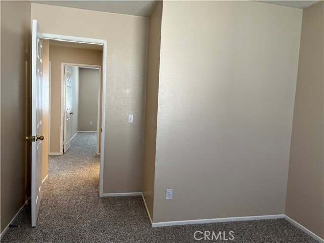 Detail Gallery Image 23 of 26 For 1498 Haddington Dr, Riverside,  CA 92507 - 4 Beds | 2/1 Baths