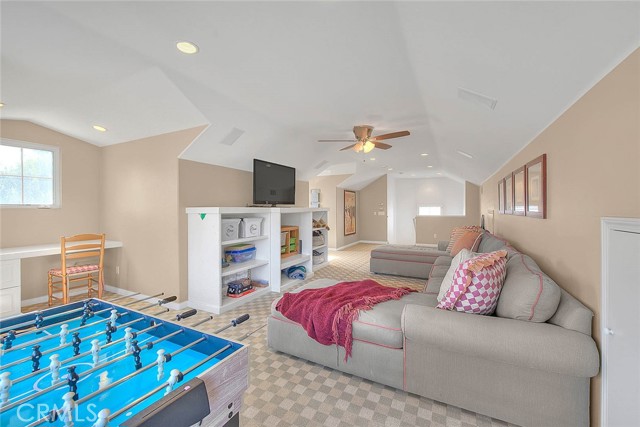 Detail Gallery Image 23 of 30 For 32 Hillsdale, Irvine,  CA 92602 - 4 Beds | 2/1 Baths