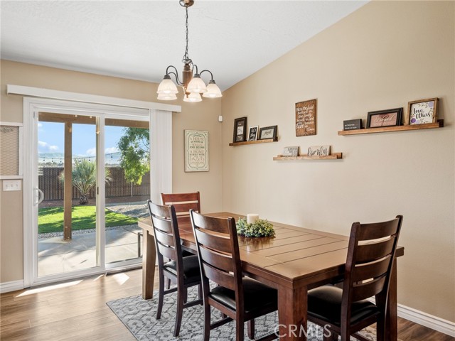 Detail Gallery Image 13 of 50 For 16575 Quinnault, Apple Valley,  CA 92307 - 4 Beds | 2 Baths