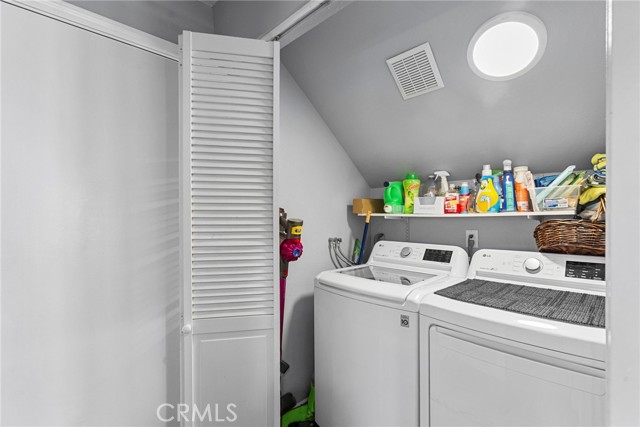 Detail Gallery Image 19 of 45 For 22565 Pecan Pl, Saugus,  CA 91390 - 4 Beds | 2/1 Baths