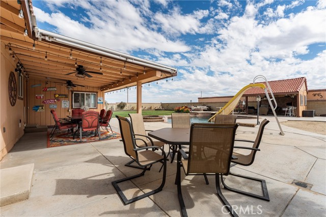 8212 E Avenue H, Lancaster CA: https://media.crmls.org/medias/8a0e3524-a5ab-43e2-9403-2dac7d2e6775.jpg