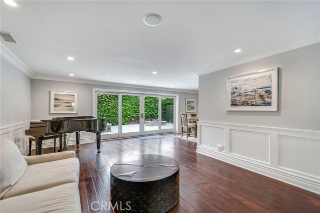 21192 Richmond Circle, Huntington Beach CA: https://media.crmls.org/medias/8a0e520c-8f70-4a18-95b1-e8b4df0f6e4b.jpg