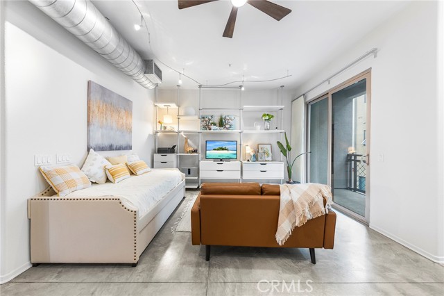 Detail Gallery Image 24 of 47 For 210 N Spurgeon St, Santa Ana,  CA 92701 - 1 Beds | 1/1 Baths