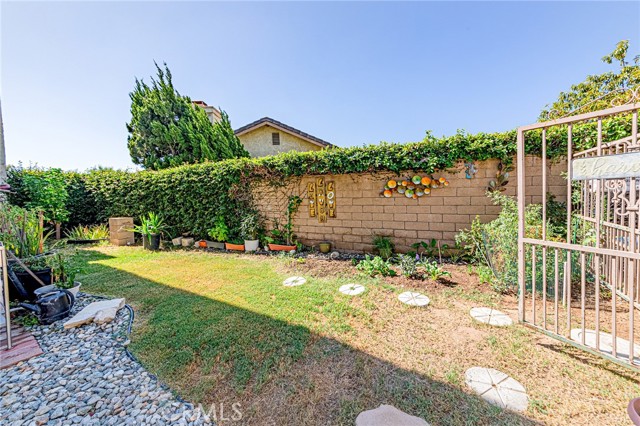 49 Stagecoach Drive, Phillips Ranch CA: https://media.crmls.org/medias/8a0f909b-87ef-4d9d-b558-3b012544cabd.jpg