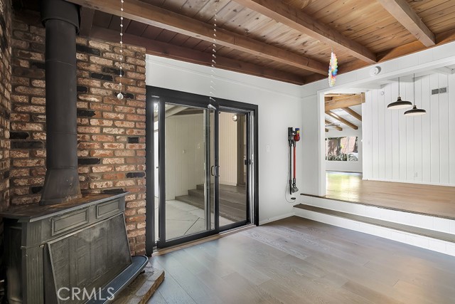 Detail Gallery Image 12 of 21 For 4283 Morro, Woodland Hills,  CA 91364 - 3 Beds | 2 Baths