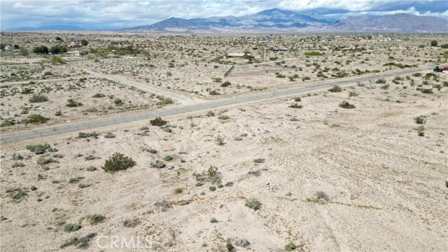 Detail Gallery Image 10 of 30 For 2524 Dalton Dr, Thermal,  CA 92274 - – Beds | – Baths