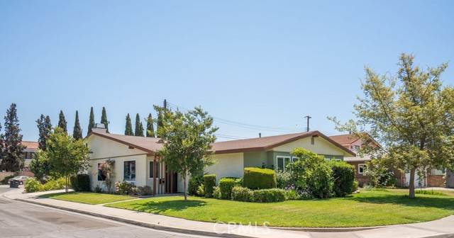 17402 Ibex Ave, Artesia, CA 90701