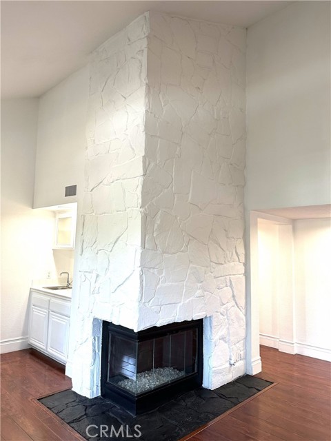 Detail Gallery Image 5 of 18 For 1000 E California Bld #307,  Pasadena,  CA 91106 - 2 Beds | 2 Baths