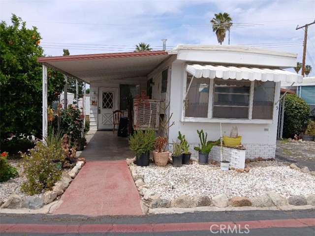 Detail Gallery Image 2 of 30 For 13645 5th #35,  Yucaipa,  CA 92399 - 2 Beds | 1 Baths
