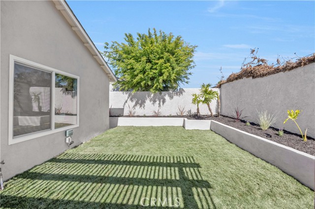 24166 Fortune Drive, Lake Forest CA: https://media.crmls.org/medias/8a1374c0-fe1c-47ae-a000-5283f58392a6.jpg