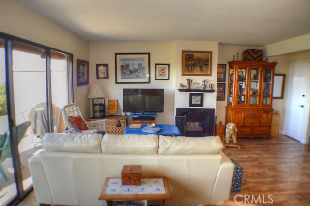 146 Avenida Baja, San Clemente CA: https://media.crmls.org/medias/8a138765-51bc-4e43-a5ac-edab59c2f62c.jpg