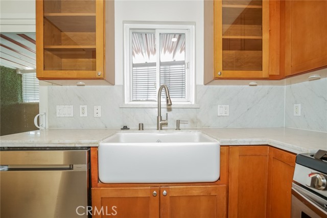 4601 Inglewood Boulevard, 4 photo 5