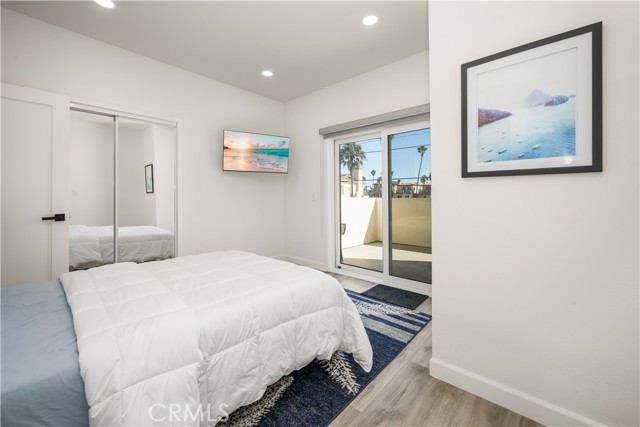 Detail Gallery Image 20 of 27 For 122 21st, Huntington Beach,  CA 92648 - 3 Beds | 4/1 Baths
