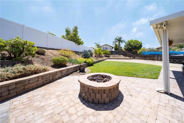 25444 Clover Glen Circle, Murrieta CA: https://media.crmls.org/medias/8a1444ec-4dee-4abf-b05a-81febe00dc92.jpg