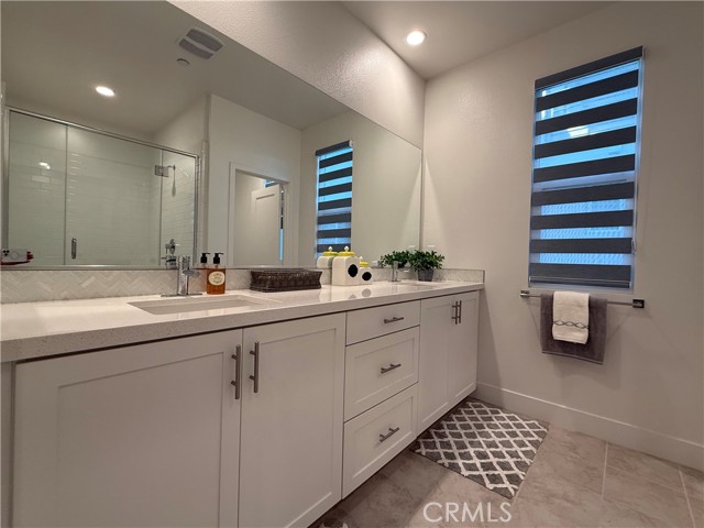 Detail Gallery Image 28 of 67 For 273 Novel, Irvine,  CA 92618 - 4 Beds | 3/1 Baths