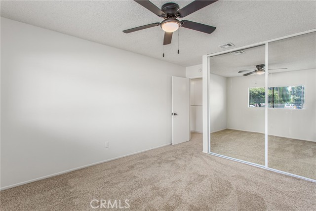 2061 W Redlands Boulevard, Redlands CA: https://media.crmls.org/medias/8a14cc50-fde1-4a08-a419-87011ea2d8f3.jpg