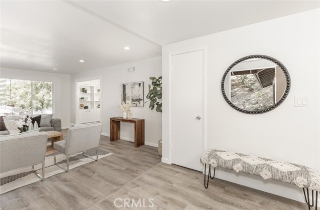 2101 El Arbolita Drive, Glendale CA: https://media.crmls.org/medias/8a15a628-54de-472c-8706-f0ec22c83cee.jpg