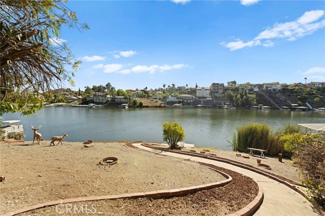 Detail Gallery Image 9 of 55 For 30291 Hiding Bass Pl, Canyon Lake,  CA 92587 - 3 Beds | 2/1 Baths