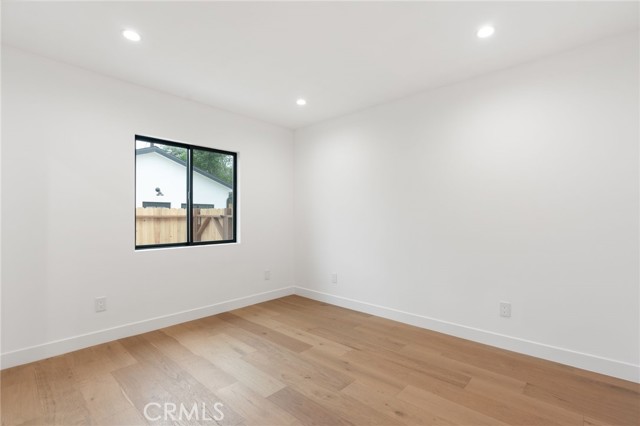 8334 Winsford Avenue, Los Angeles CA: https://media.crmls.org/medias/8a15fdef-6f44-4ebb-ac2f-d5bdf0985643.jpg
