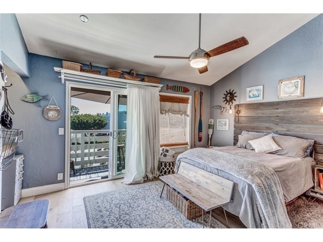 24561 D Harbor View Drive, Dana Point CA: https://media.crmls.org/medias/8a1674b5-b7f0-4731-ab2c-cf0c981e06e9.jpg