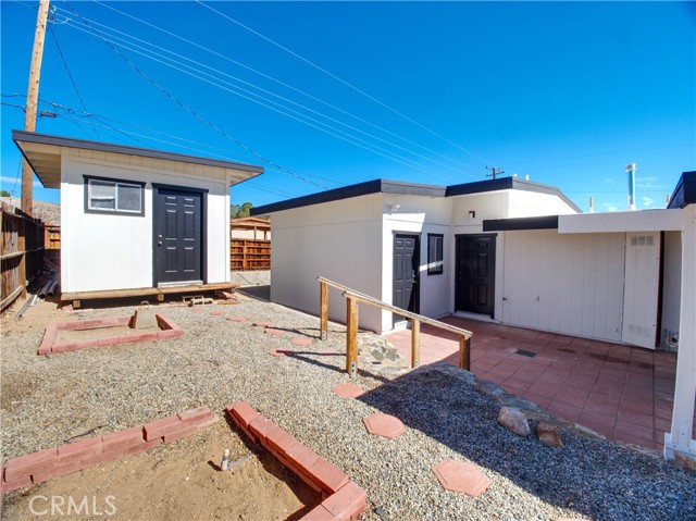 Detail Gallery Image 7 of 30 For 5960 Park Bld, Joshua Tree,  CA 92252 - 3 Beds | 2 Baths