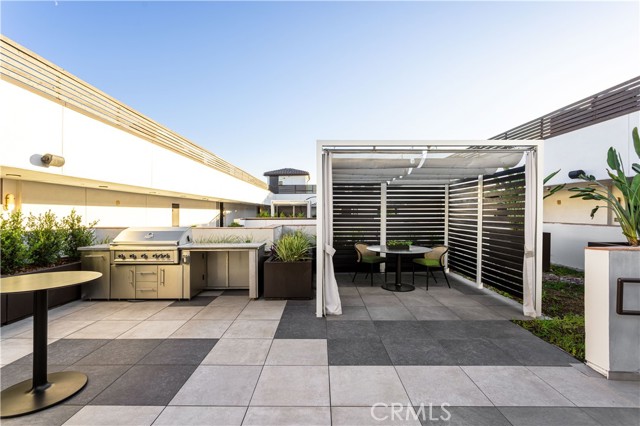 Detail Gallery Image 32 of 34 For 1333 S Orange Grove Ave #304,  Los Angeles,  CA 90019 - 2 Beds | 2 Baths