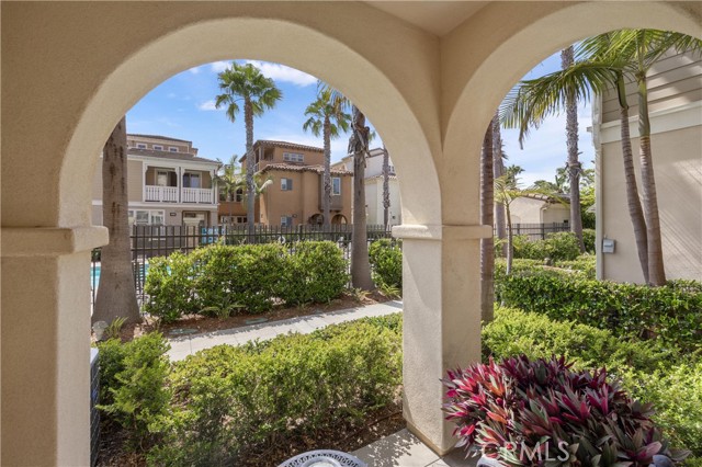 8356 Noelle Drive, Huntington Beach CA: https://media.crmls.org/medias/8a17209d-945e-4cbc-a63a-cbbcfac6038d.jpg
