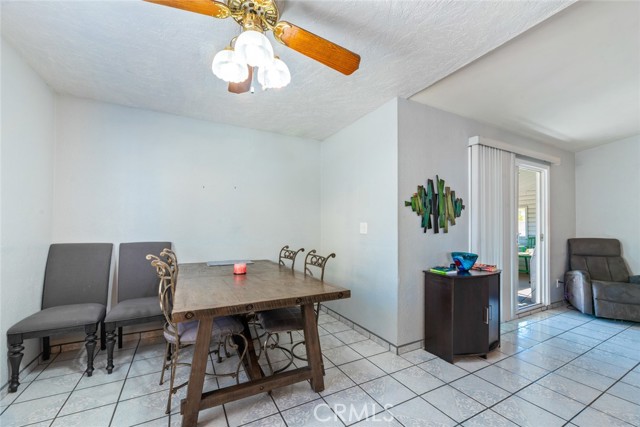 Detail Gallery Image 15 of 37 For 22175 De Berry St, Grand Terrace,  CA 92313 - 3 Beds | 2 Baths