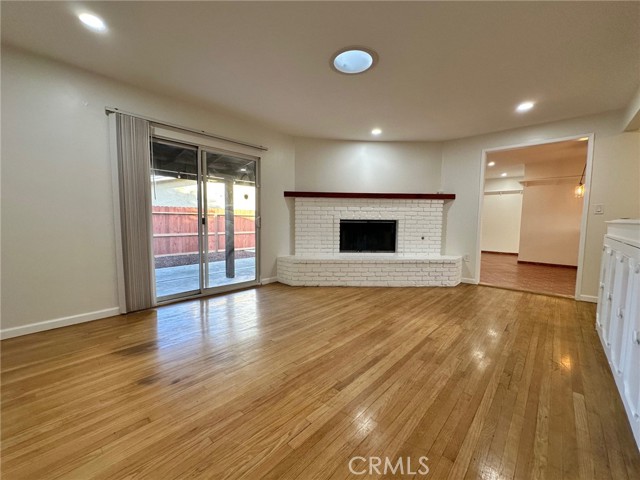 Front Image Thumbnail for CRSR26030186