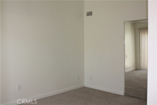 Detail Gallery Image 14 of 22 For 17041 a Ln #B,  Huntington Beach,  CA 92647 - 2 Beds | 2 Baths