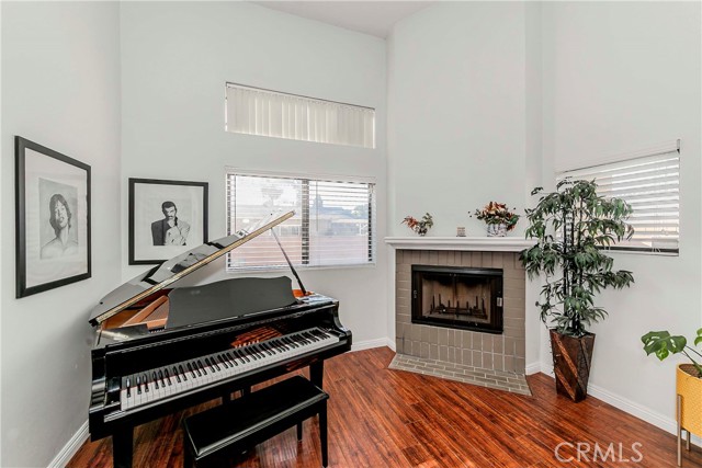 Detail Gallery Image 5 of 35 For 2032 W 231st St, Torrance,  CA 90501 - 4 Beds | 3 Baths