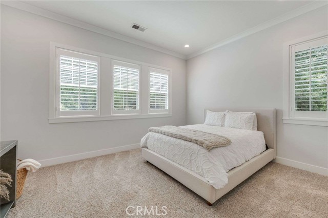 Detail Gallery Image 20 of 38 For 610 Barbre Ln, Corona,  CA 92879 - 3 Beds | 2/1 Baths